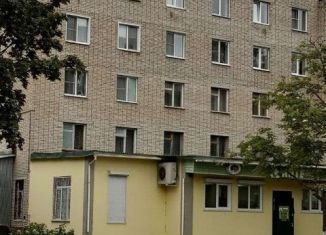 Продается 4-ком. квартира, 75 м2, Жуков, улица Ленина, 7