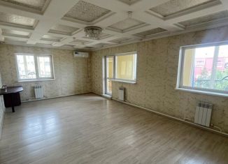 Сдача в аренду 3-комнатной квартиры, 122 м2, Биробиджан, Советская улица, 60А