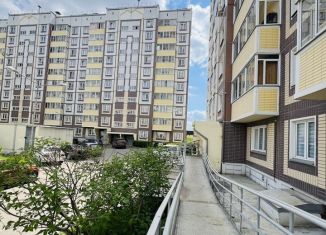 Однокомнатная квартира на продажу, 40.8 м2, Красноярск, улица Урванцева, 19, ЖК Зелёный Городок