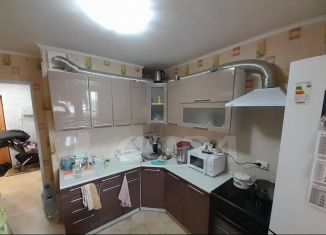 Продаю 1-комнатную квартиру, 41 м2, Тюменская область, Малая Боровская улица, 28