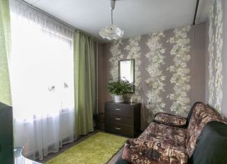 Продаю четырехкомнатную квартиру, 49 м2, Санкт-Петербург, улица Подводника Кузьмина