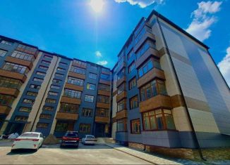 Продаю 2-ком. квартиру, 73 м2, Ставропольский край, улица Косякина, 49