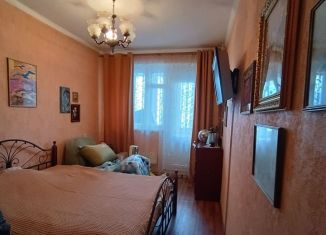 Трехкомнатная квартира на продажу, 72.2 м2, Норильск, Комсомольская улица