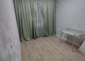 Продам 3-ком. квартиру, 62 м2, Тюмень, улица Ватутина, 2