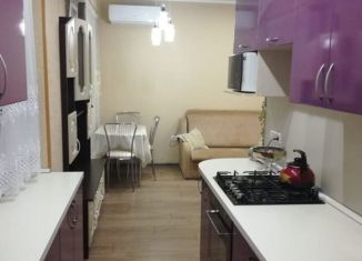 Продается двухкомнатная квартира, 40 м2, Сочи, улица Макаренко, 8/14, микрорайон Заречный