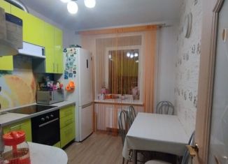 Продажа 2-комнатной квартиры, 52.7 м2, Татарстан, улица Рауиса Гареева, 94