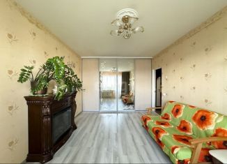 Продается 2-комнатная квартира, 53.1 м2, Калининград, Интернациональная улица, 56