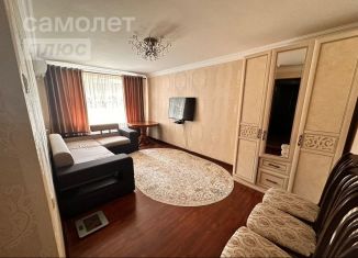 Продаю трехкомнатную квартиру, 66 м2, Грозный, улица К. Айдамирова, 6А