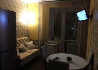 1-комнатная квартира в аренду, 39 м2, Омская область, улица Сергея Тюленина, 18