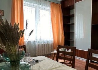 Сдается в аренду однокомнатная квартира, 50 м2, Самара, улица Алексея Толстого