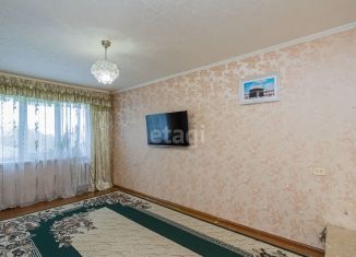 Продаю 2-комнатную квартиру, 47.7 м2, Тюменская область, улица 50 лет Октября, 64
