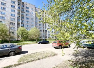 Продам 2-комнатную квартиру, 45 м2, Ленинградская область, улица Ярвенпяя, 5Б