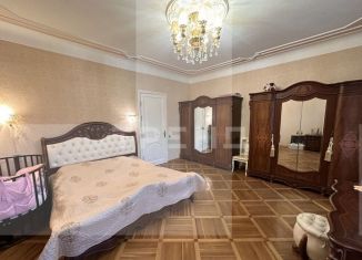 Продается пятикомнатная квартира, 189.9 м2, Санкт-Петербург, Октябрьская набережная, 90к4