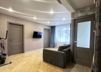Продам 3-комнатную квартиру, 50 м2, Ставропольский край, Московская улица, 64