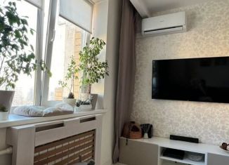 Продается 2-комнатная квартира, 65 м2, Нижний Новгород, Волжская набережная, 8, метро Бурнаковская