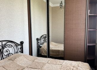 Сдаю в аренду 2-комнатную квартиру, 52 м2, Дагестан, улица Мирзабекова, 62