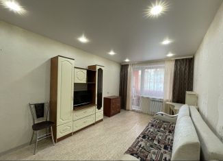 1-комнатная квартира в аренду, 35 м2, Чебоксары, улица Хузангая, 17, Ленинский район