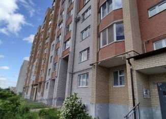 Продажа 2-комнатной квартиры, 65 м2, Новгородская область, улица Кочетова, 30к4