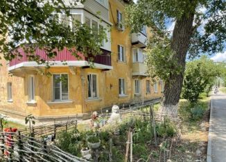 Продаю 2-комнатную квартиру, 45 м2, Котовск, проспект Труда, 15