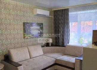 Продается 2-комнатная квартира, 53.8 м2, Кировская область, улица Ленина, 184