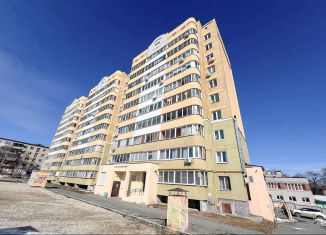 Продается однокомнатная квартира, 33 м2, Екатеринбург, улица Ляпустина, 6, метро Ботаническая