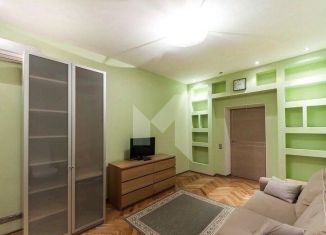 Трехкомнатная квартира на продажу, 92 м2, Москва, переулок Сивцев Вражек, 33