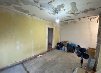 2-комнатная квартира на продажу, 48 м2, Астраханская область, улица Тренёва, 3
