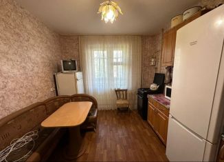 Продается 3-комнатная квартира, 68 м2, Псков, Рижский проспект, 87