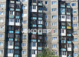 Продается двухкомнатная квартира, 47.9 м2, Мурманск, улица Ивана Сивко, 9к2, Ленинский округ