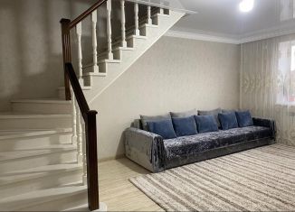 Продажа 4-ком. квартиры, 125 м2, Чегем, улица имени М.В. Сижажева, 1