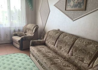 Продаю трехкомнатную квартиру, 65.8 м2, Крым, улица Бородина, 2