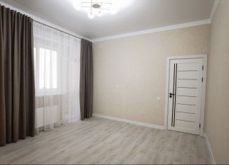 Продается двухкомнатная квартира, 57.2 м2, Краснодарский край, улица имени В.М. Комарова, 106Бк4