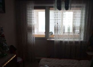 Четырехкомнатная квартира на продажу, 62.9 м2, Сызрань, проспект 50 лет Октября, 10