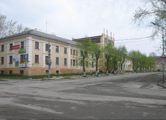 Продаю помещение свободного назначения, 592.8 м2, Североуральск, улица Ленина, 8