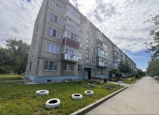 Продажа 2-комнатной квартиры, 47 м2, Барнаул, улица Георгия Исакова, 115А