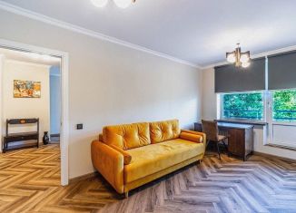 Сдается 2-ком. квартира, 50 м2, Москва, улица Академика Арцимовича, район Коньково