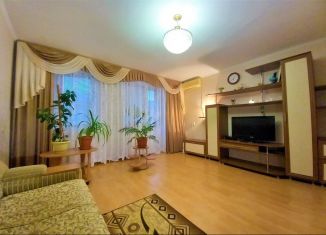 Продается 2-ком. квартира, 66 м2, Ейск, Красная улица, 51/2