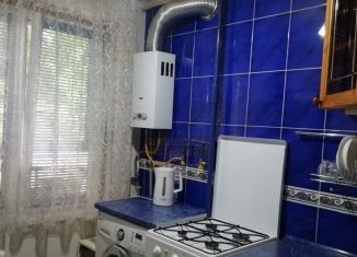 Сдается 2-ком. квартира, 60 м2, Нальчик, улица Тарчокова, район Горная