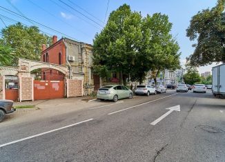 Продам трехкомнатную квартиру, 82 м2, Краснодарский край, Комсомольская улица, 41