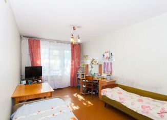 Продажа 2-ком. квартиры, 44 м2, Абакан, улица Крылова, 37