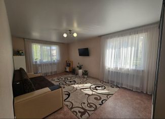 Продается двухкомнатная квартира, 62.4 м2, деревня Куюки, 11-й квартал, 1