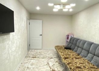 Продам 2-комнатную квартиру, 44 м2, Новокузнецк, улица Кирова, 76