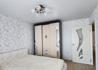 Трехкомнатная квартира в аренду, 60.4 м2, Кировск, улица Дзержинского, 7