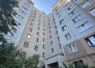 Продаю 3-комнатную квартиру, 60.9 м2, Псковская область, улица Байкова, 10/11