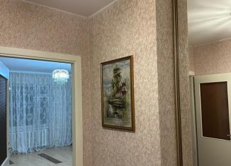 Сдается однокомнатная квартира, 60 м2, Волгоград, Ярославская улица, 10, Советский район