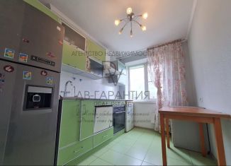 Продам 3-ком. квартиру, 60.5 м2, Хабаровский край, улица Дикопольцева, 38