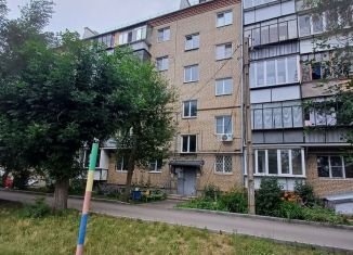 Продажа 3-ком. квартиры, 61 м2, Челябинская область, улица Космонавтов, 16А