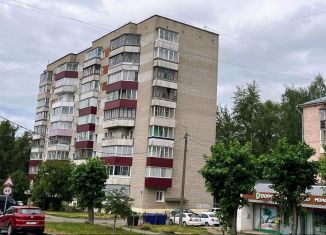 Продам 3-комнатную квартиру, 60.2 м2, Кировская область, улица Маклина, 63