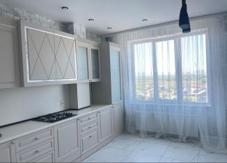 Продажа 2-ком. квартиры, 67 м2, Кабардино-Балкариия, улица Шарданова, 52