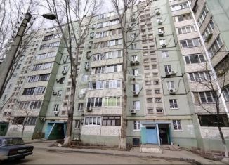 Продам 2-комнатную квартиру, 60.7 м2, Астраханская область, улица Бабаевского, 31к2